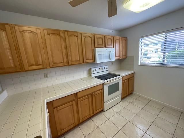 1600 NE Dixie Highway 13-107, Jensen Beach, FL 34957