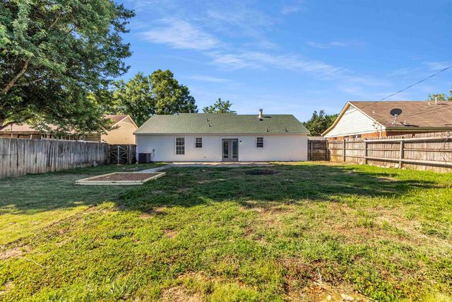 6822 SOUTHKNOLL AVE, Millington, TN 38053