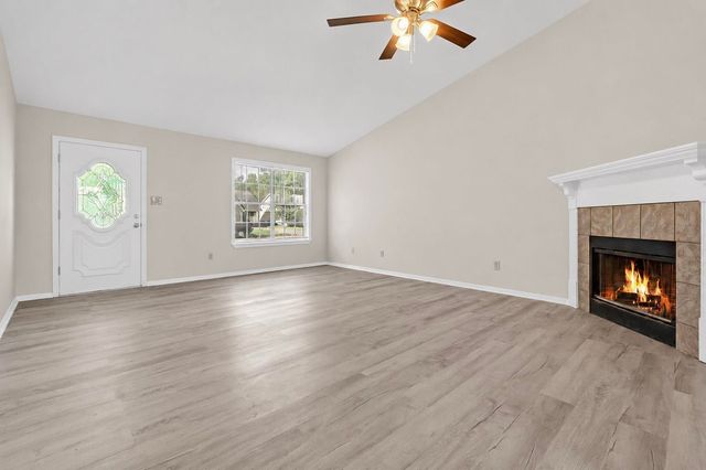 6822 SOUTHKNOLL AVE, Millington, TN 38053