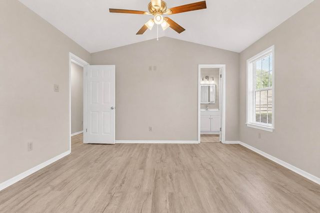 6822 SOUTHKNOLL AVE, Millington, TN 38053