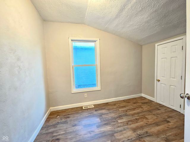 2011 McKinley Street, Anderson, IN 46016