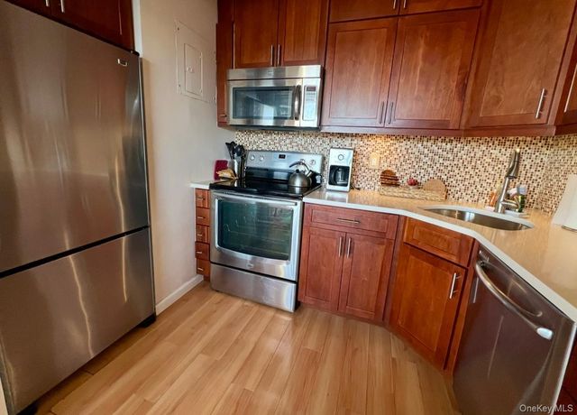 1 David 7L, Yonkers, NY 10701