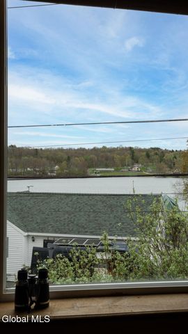 3 Lakeshore Drive, North Greenbush, NY 12198