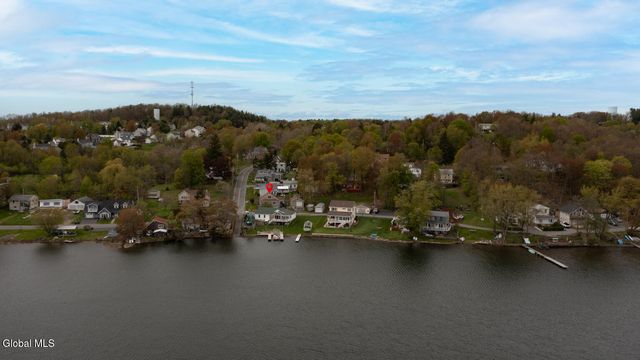 3 Lakeshore Drive, North Greenbush, NY 12198