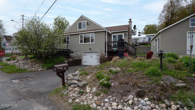 3 Lakeshore Drive, North Greenbush, NY 12198