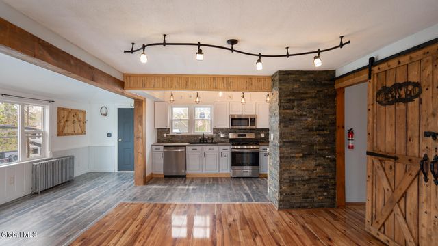3 Lakeshore Drive, North Greenbush, NY 12198
