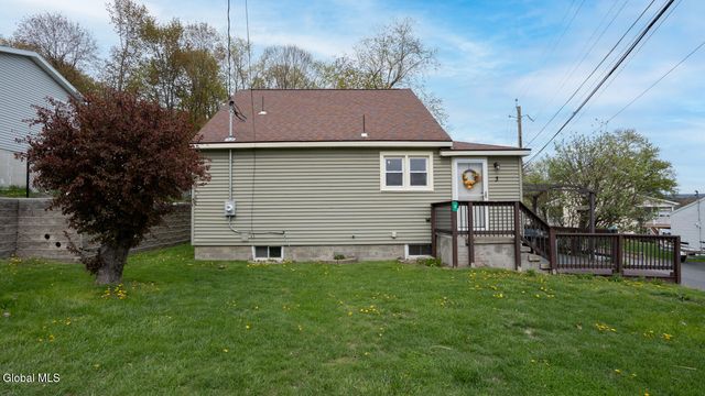 3 Lakeshore Drive, North Greenbush, NY 12198