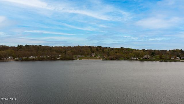 3 Lakeshore Drive, North Greenbush, NY 12198