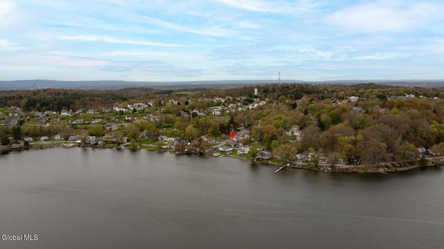 3 Lakeshore Drive, North Greenbush, NY 12198