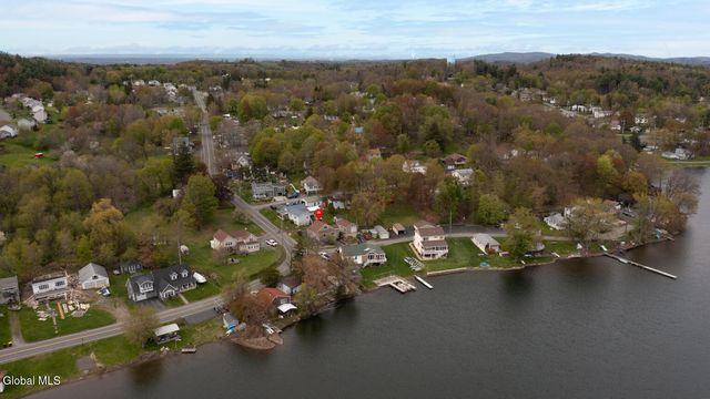 3 Lakeshore Drive, North Greenbush, NY 12198