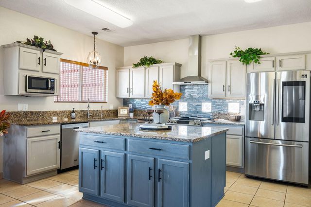 1296 Monterrey Road NE, Rio Rancho, NM 87144