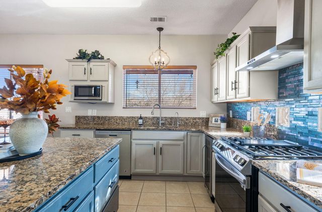 1296 Monterrey Road NE, Rio Rancho, NM 87144