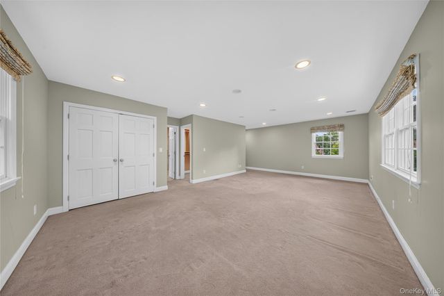 17 Maxwell Road, Garden City, NY 11530