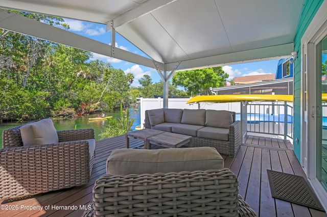 6080 Waverly Road, Weeki Wachee, FL 34607