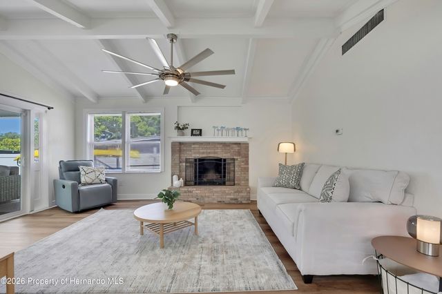 6080 Waverly Road, Weeki Wachee, FL 34607