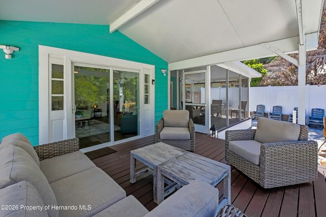 6080 Waverly Road, Weeki Wachee, FL 34607