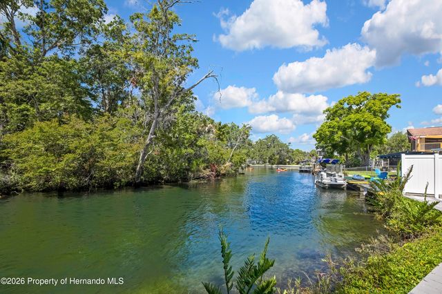 6080 Waverly Road, Weeki Wachee, FL 34607