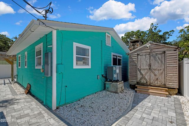 6080 Waverly Road, Weeki Wachee, FL 34607