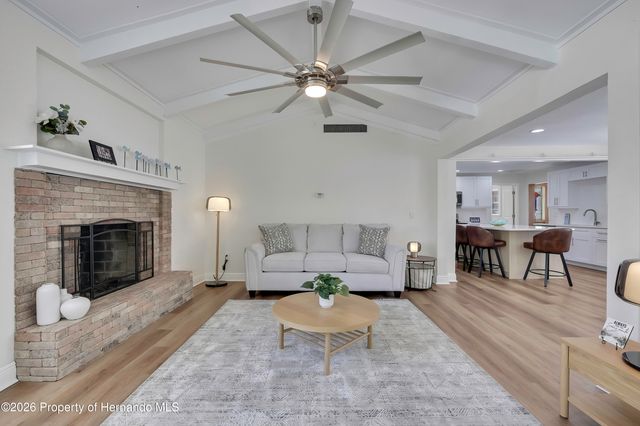 6080 Waverly Road, Weeki Wachee, FL 34607