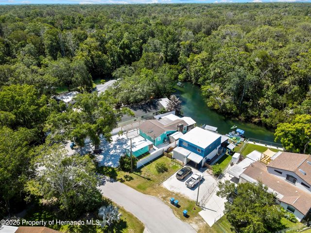 6080 Waverly Road, Weeki Wachee, FL 34607
