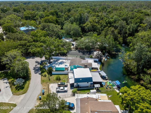 6080 Waverly Road, Weeki Wachee, FL 34607
