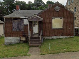 151 & 151.5 W Pike, Houston, PA 15342