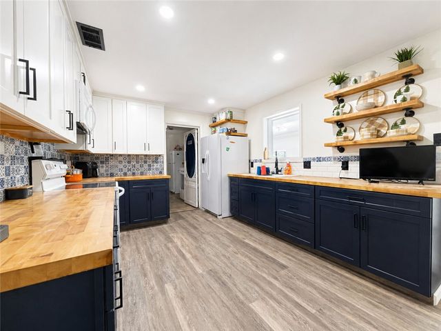 1196 Mill Creek Drive, Russellville, AR 72802