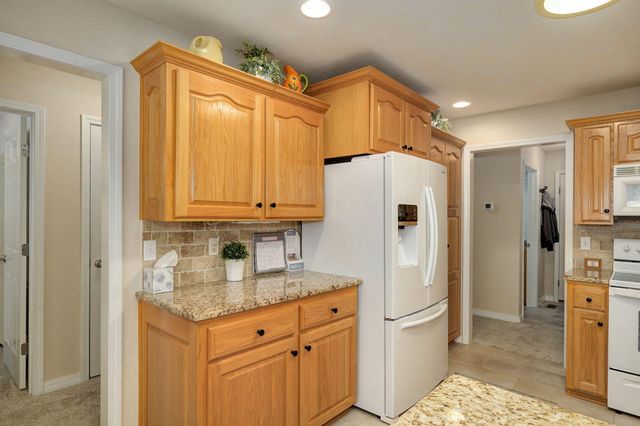 2680 W Williamsburg Street, Springfield, MO 65810