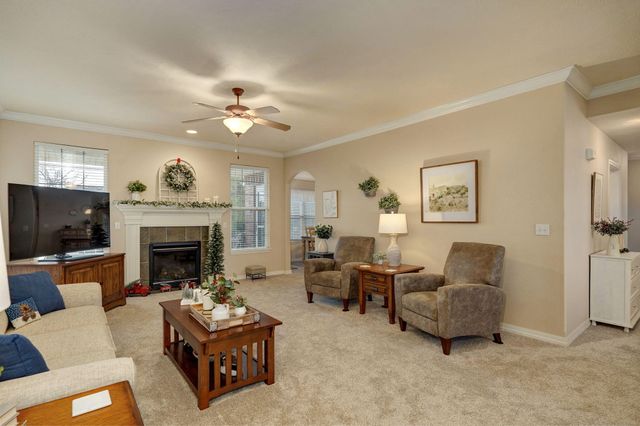 2680 W Williamsburg Street, Springfield, MO 65810