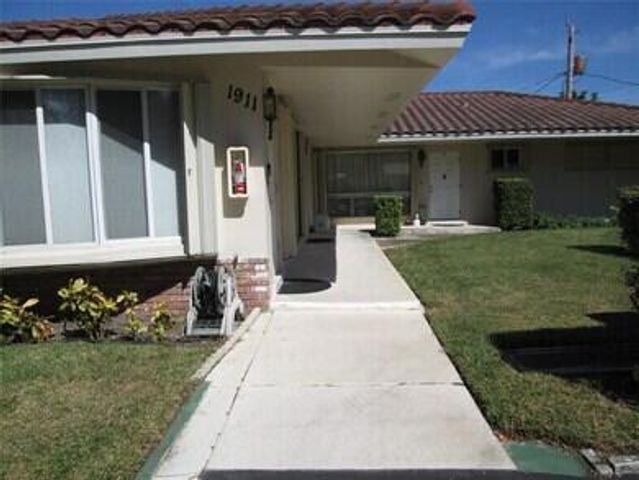 1911 NE 27th Court 3, Lighthouse Point, FL 33064