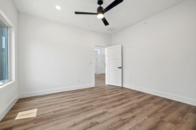 72 Beech Drive 32, Reeds Spring, MO 65737