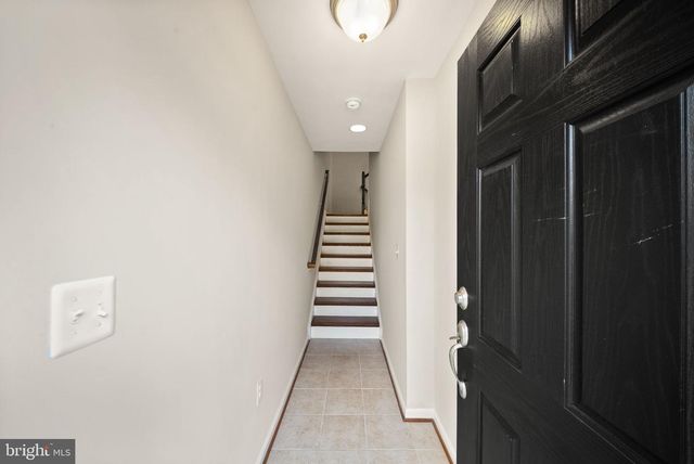 1431 OCCOQUAN HEIGHTS CT, Occoquan, VA 22125