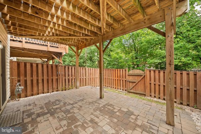 1431 OCCOQUAN HEIGHTS CT, Occoquan, VA 22125