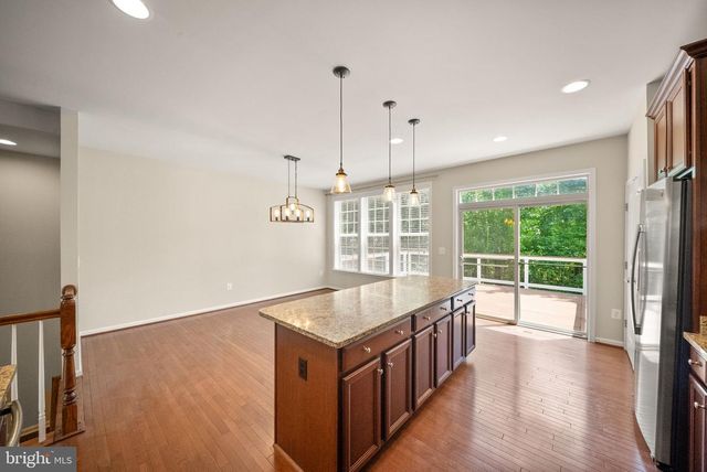 1431 OCCOQUAN HEIGHTS CT, Occoquan, VA 22125