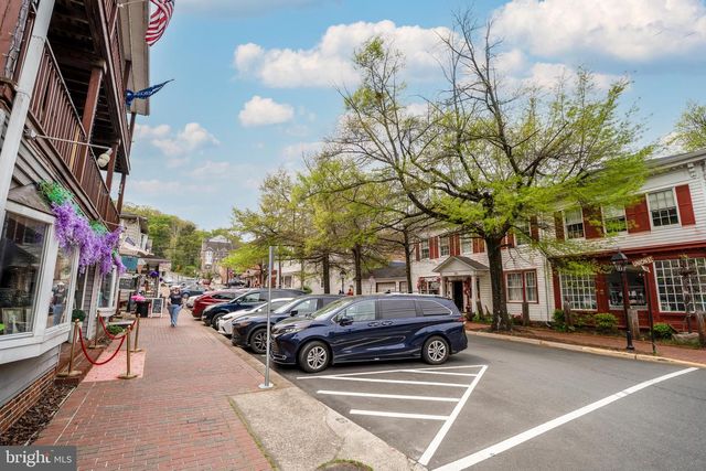 1431 OCCOQUAN HEIGHTS CT, Occoquan, VA 22125