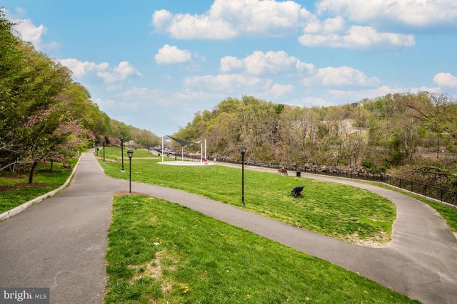 1431 OCCOQUAN HEIGHTS CT, Occoquan, VA 22125