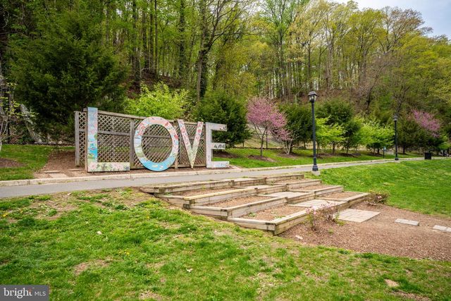 1431 OCCOQUAN HEIGHTS CT, Occoquan, VA 22125