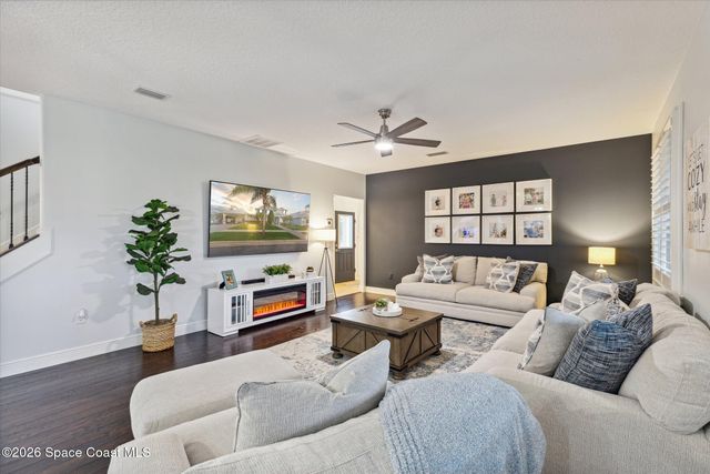 1383 Vestavia Circle, Melbourne, FL 32940