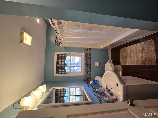 1011 Voorhees Lane, Brighton, IL 62012