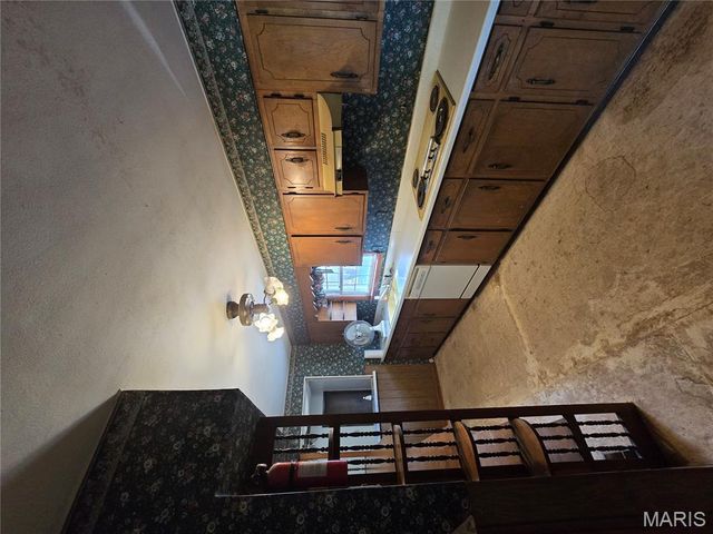 1011 Voorhees Lane, Brighton, IL 62012