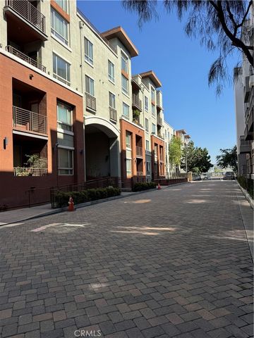100 S Alameda 424, Los Angeles, CA 90012