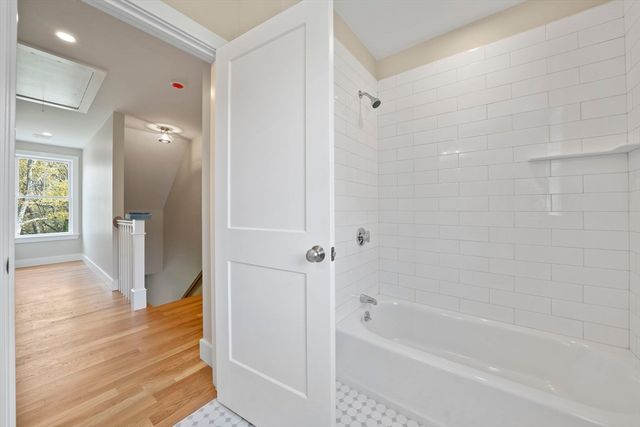 40 Signal Hill Rd, Marshfield, MA 02050