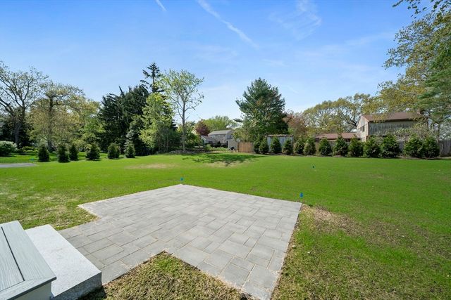 40 Signal Hill Rd, Marshfield, MA 02050