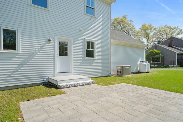40 Signal Hill Rd, Marshfield, MA 02050
