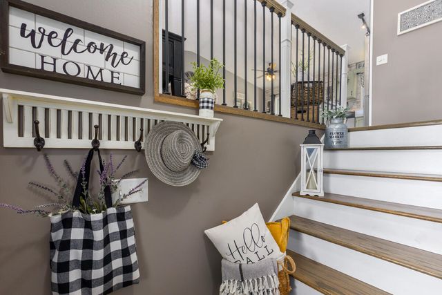 5275 Pinnacle Drive SW, Wyoming, MI 49519