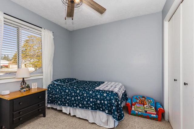 5275 Pinnacle Drive SW, Wyoming, MI 49519