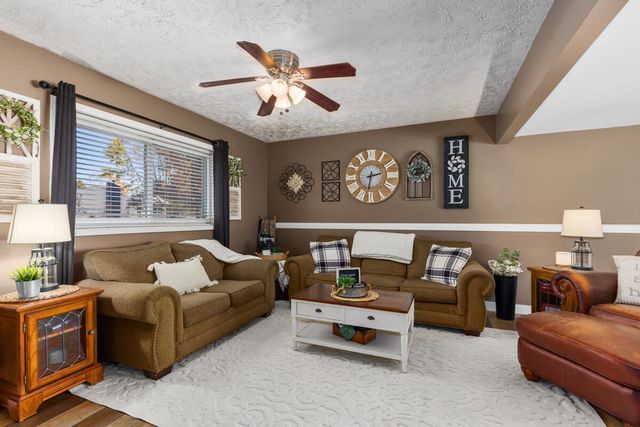 5275 Pinnacle Drive SW, Wyoming, MI 49519