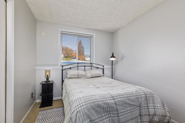 5275 Pinnacle Drive SW, Wyoming, MI 49519