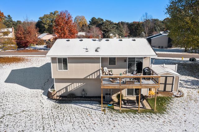 5275 Pinnacle Drive SW, Wyoming, MI 49519