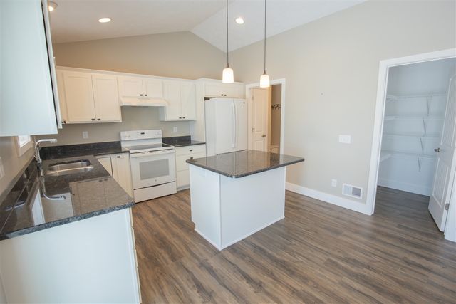 9163 Cottage Trail, Richland, MI 49083